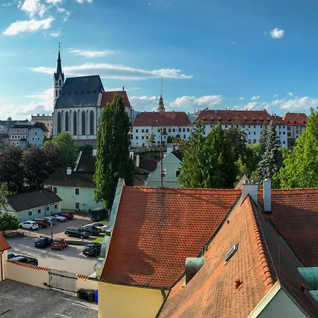 Wurmfeld - Rodinny S 3 Loznicemi * Cesky Krumlov